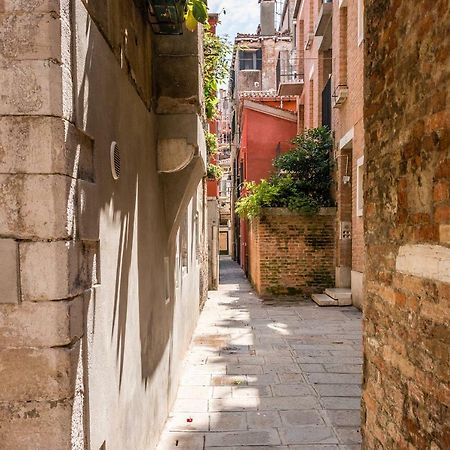 Ramo Delle Moschette Apartman Velence Kültér fotó