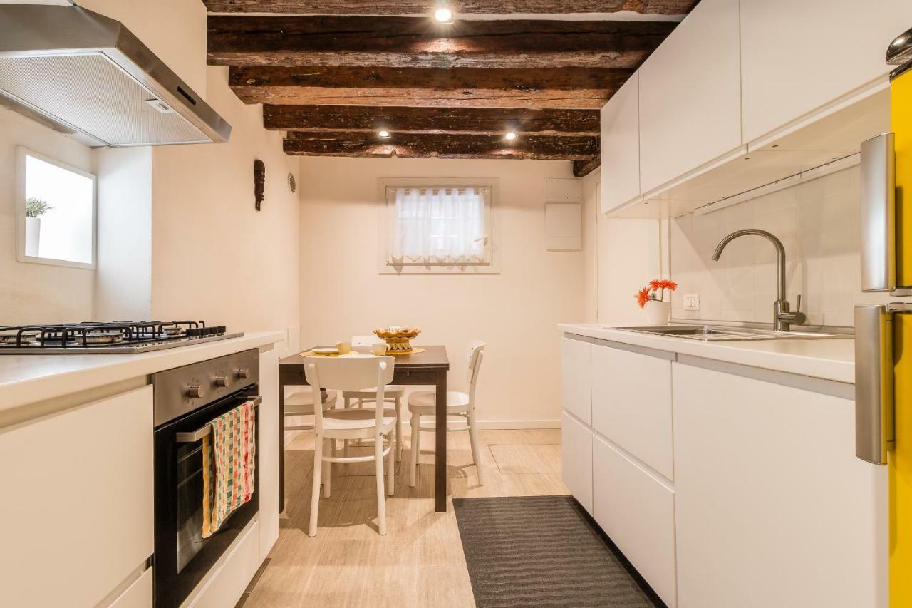 Ramo Delle Moschette Apartman Velence Kültér fotó