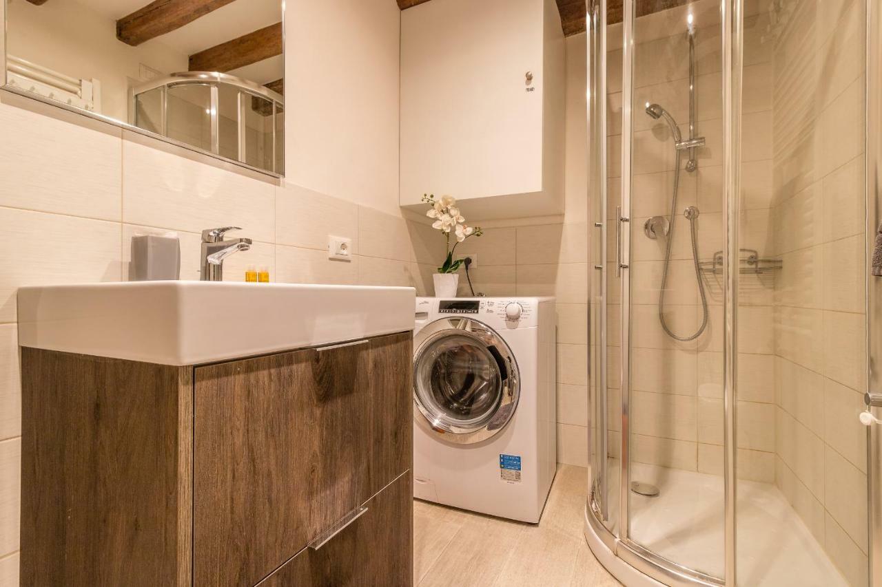 Ramo Delle Moschette Apartman Velence Kültér fotó